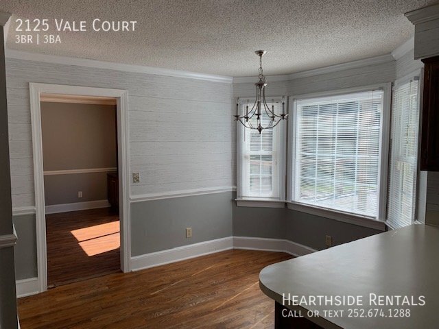 Building Photo - 2125 Vale Ct