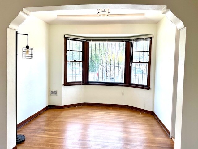 Foto del edificio - 230 E Avenue 42