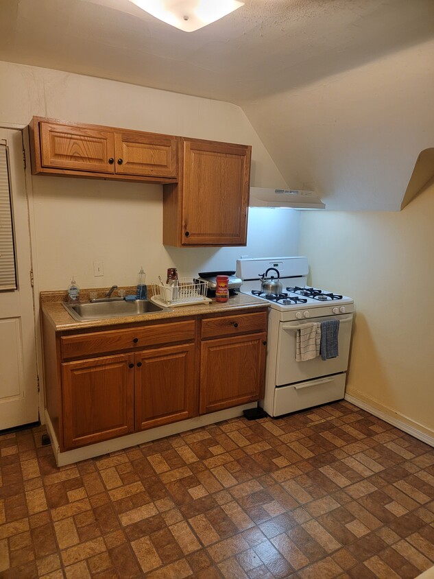 kitchen - 333 Freeport Rd