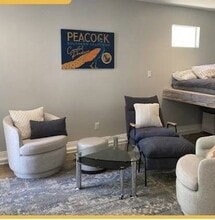 Building Photo - 4276 Kenyon Ave