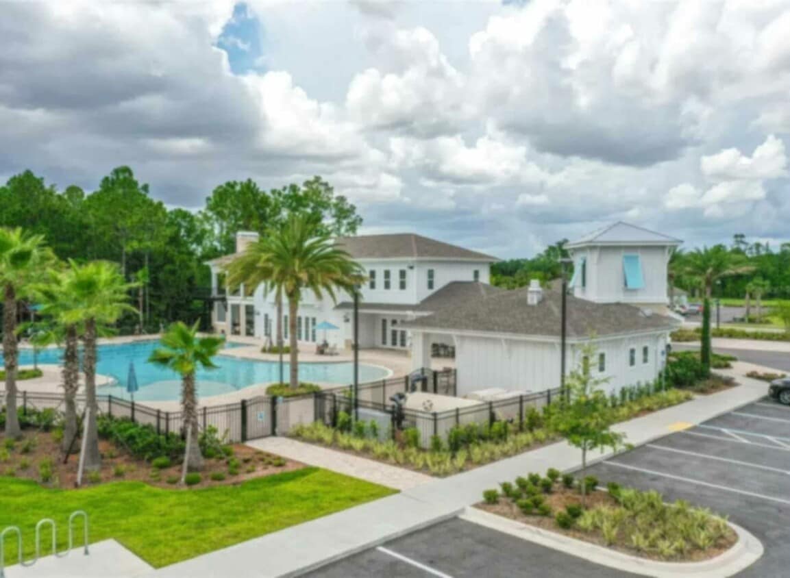 Primary Photo - 3 Pinnacle Pl