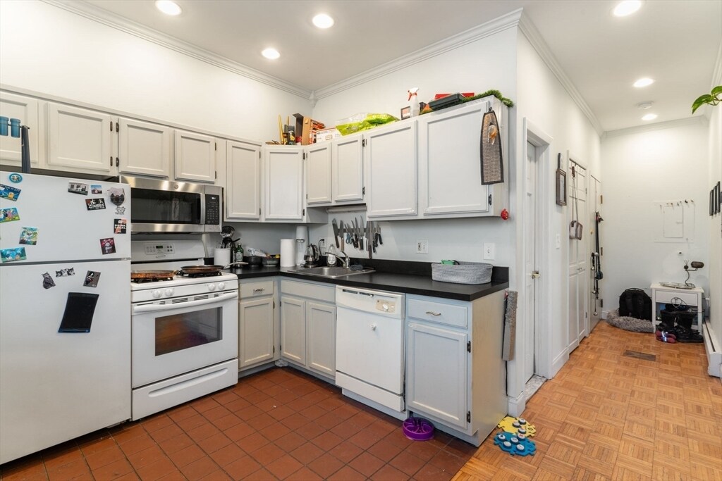 Foto principal - 99 W 4th St