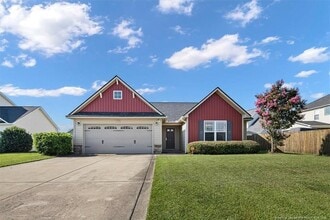 Building Photo - 2108 Heathcote Dr