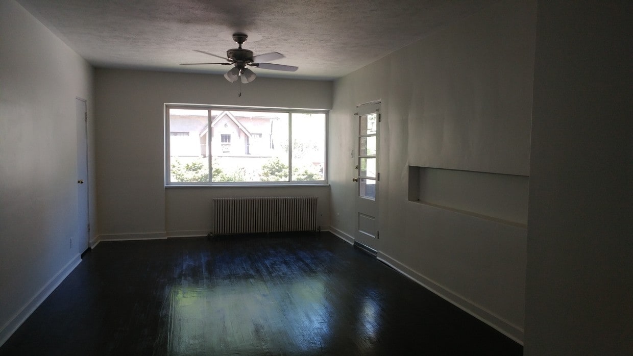 Living Room - 3502 Elm St
