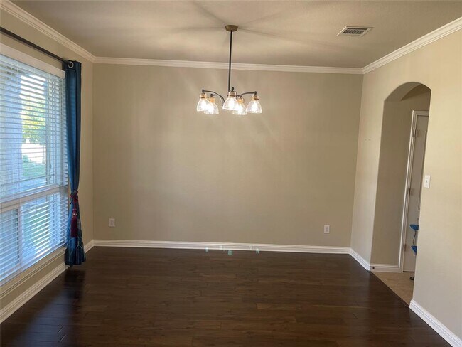 Building Photo - 201 Arrowhead Trail