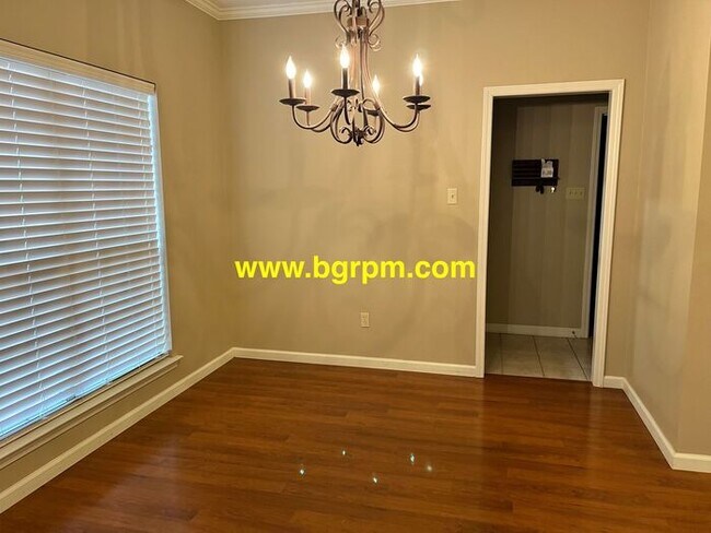 Foto del edificio - 3160 Shady Side Dr