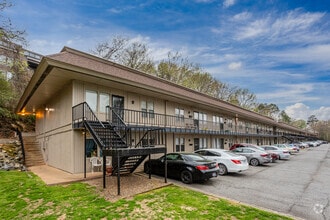 Building Photo - Oakwood Place Apartments