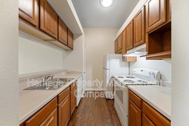 Foto del edificio - 518 Dukeway Dr