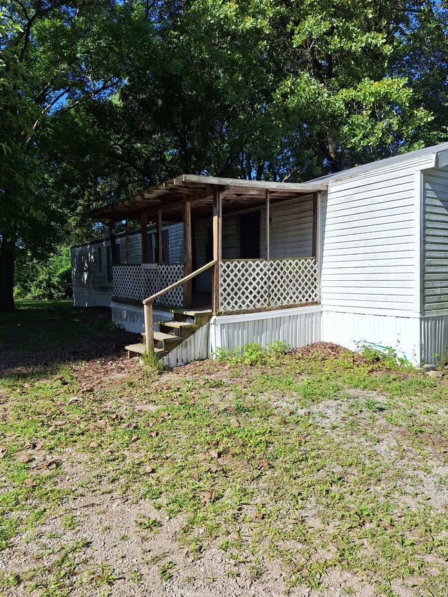 Building Photo - 8332 Parkview Ln