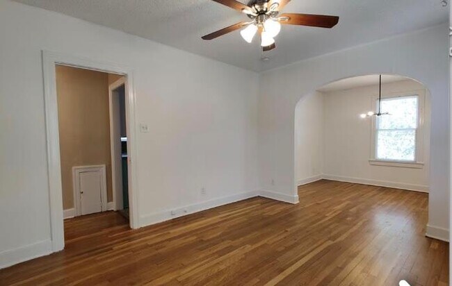 Foto del edificio - 1400 W 13th St