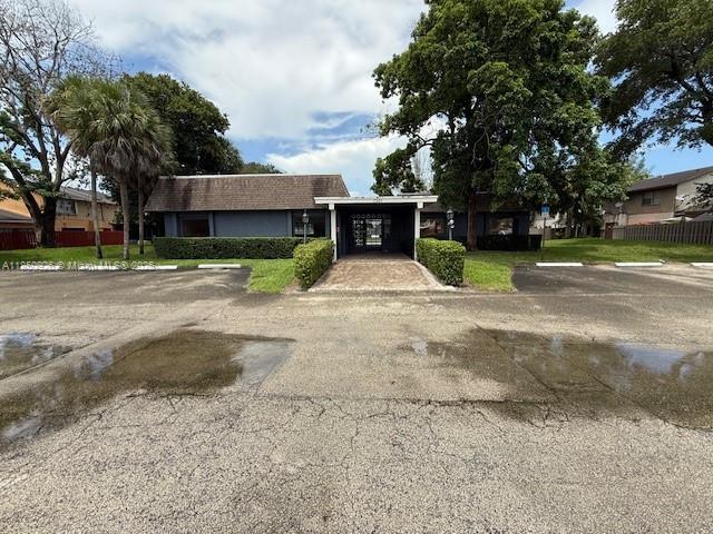 Foto del edificio - 7173 W Sunrise Blvd