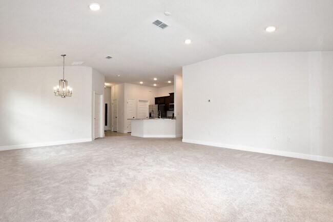 Building Photo - 15975 NW 123rd Ave