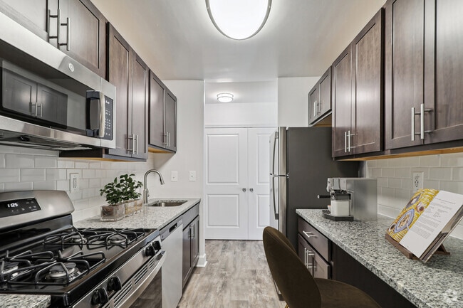 Rolling Park Apartments
