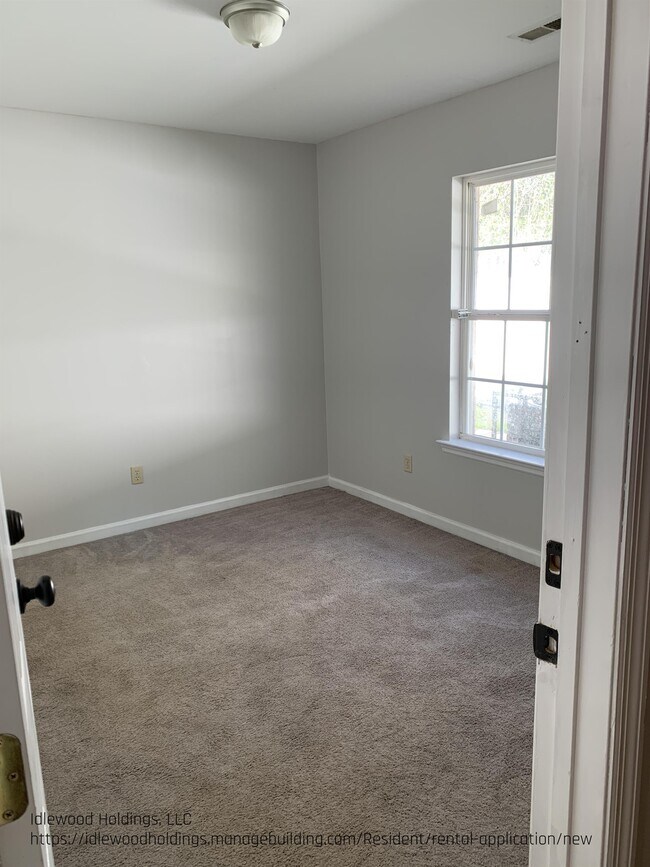 Foto del edificio - 1584 Johnson St