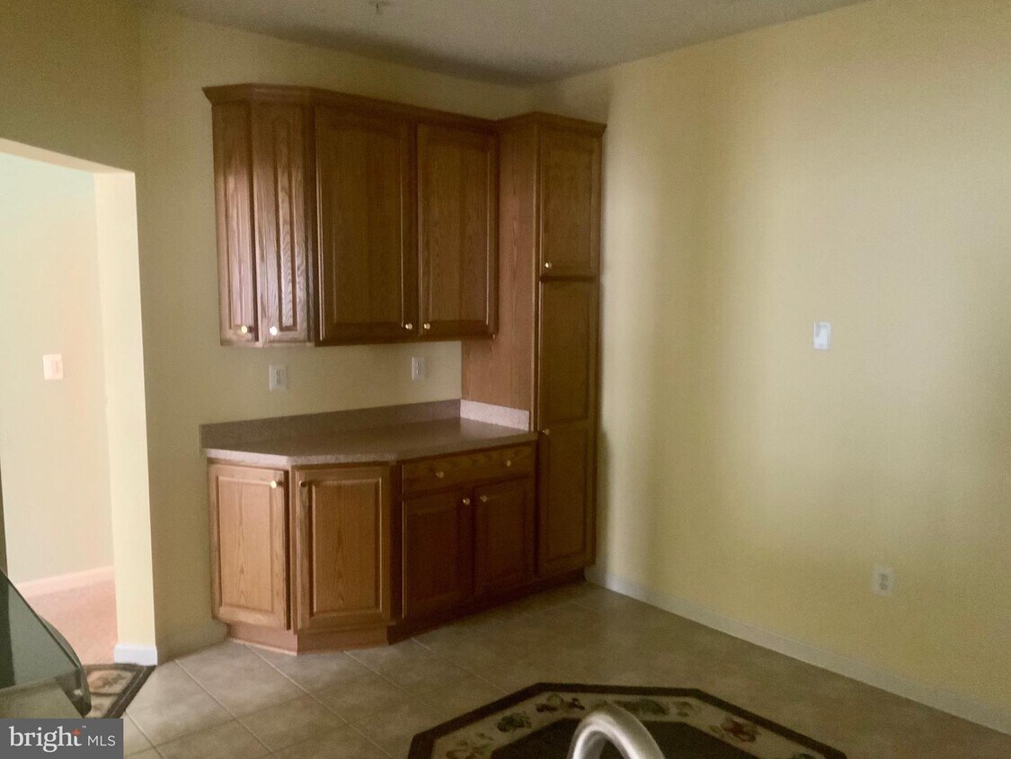 Primary Photo - 226 Williamsburg Cir