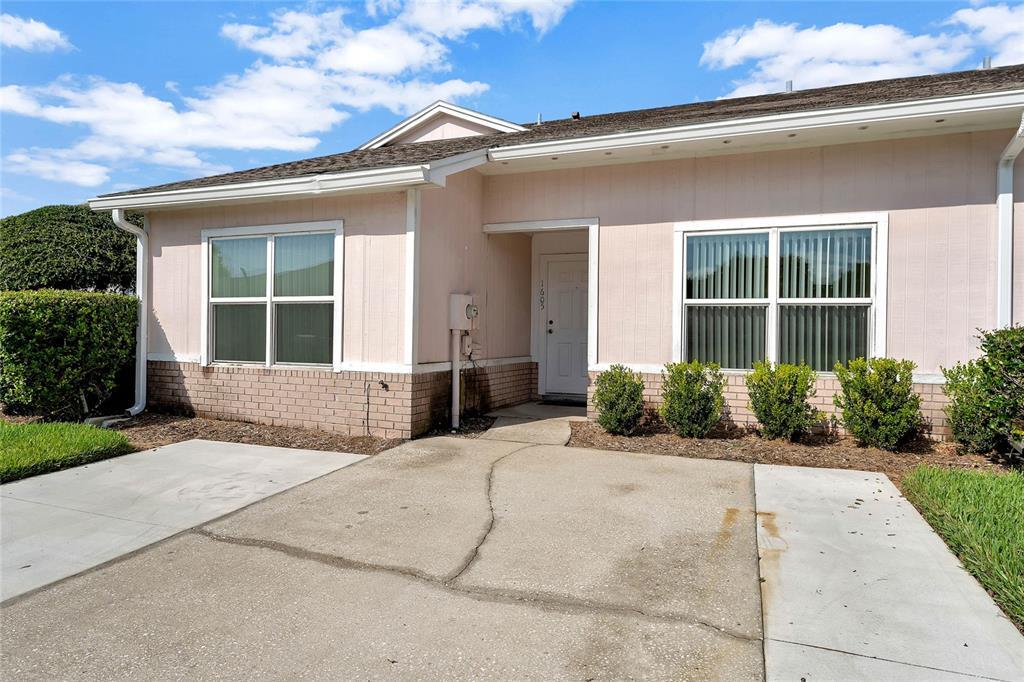 Primary Photo - 1605 Tudor Ln