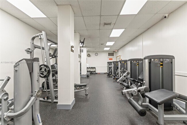 Foto del edificio - 3800 S Ocean Dr