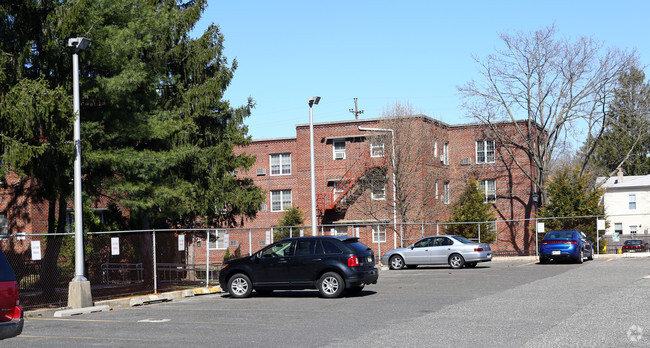 Building Photo - Baylor Arms Apartments