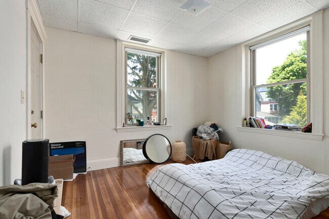 Foto del edificio - 12 Woodbridge St