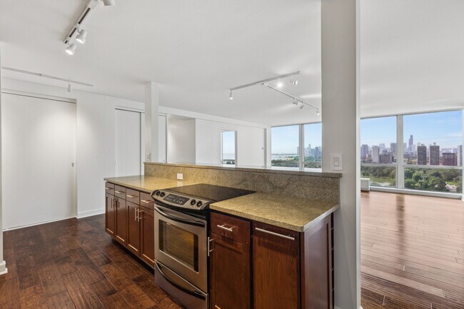 Foto del edificio - 330 W Diversey Pkwy