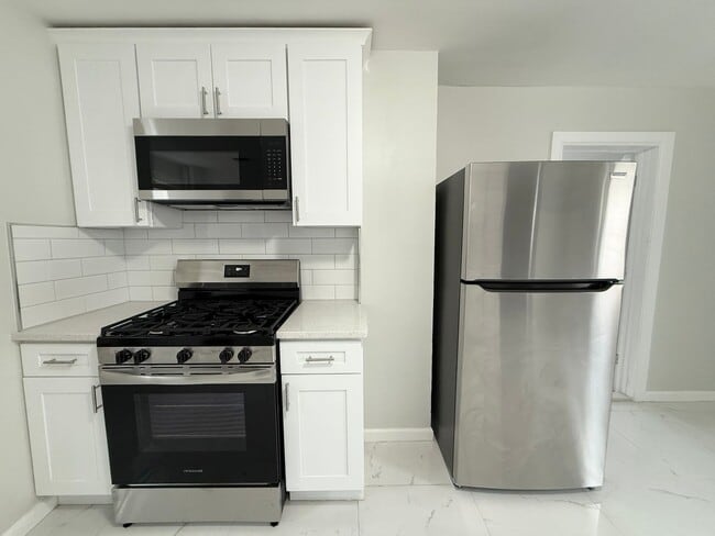 Foto del edificio - 21 Talmage Ave