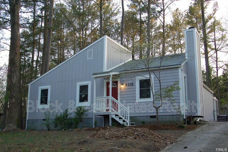 Foto principal - 1119 Saxony Dr