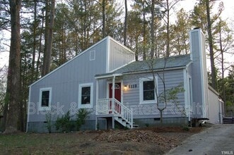 Building Photo - 1119 Saxony Dr