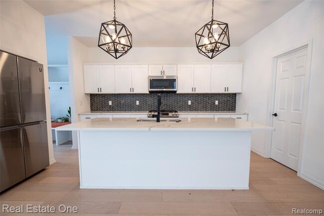 Foto del edificio - 3351 Cummings Ave