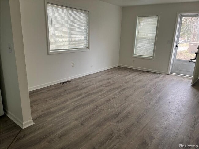 Foto del edificio - 438 Kenilworth Ave