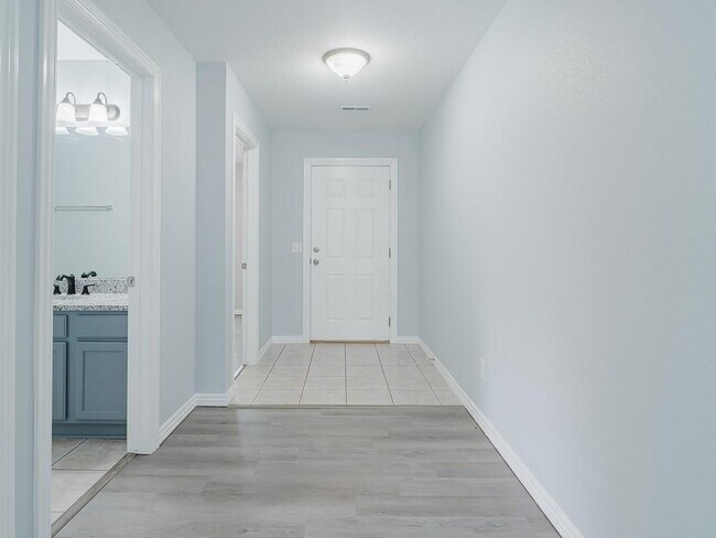 Foto del edificio - 3401 SW Carriageway Ave