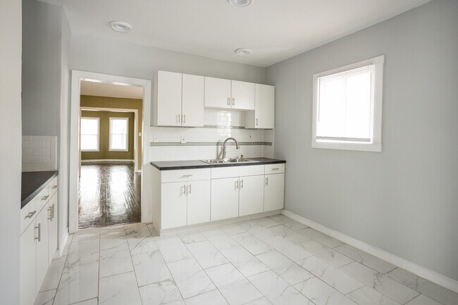 Foto del edificio - 2502 Baldwin St