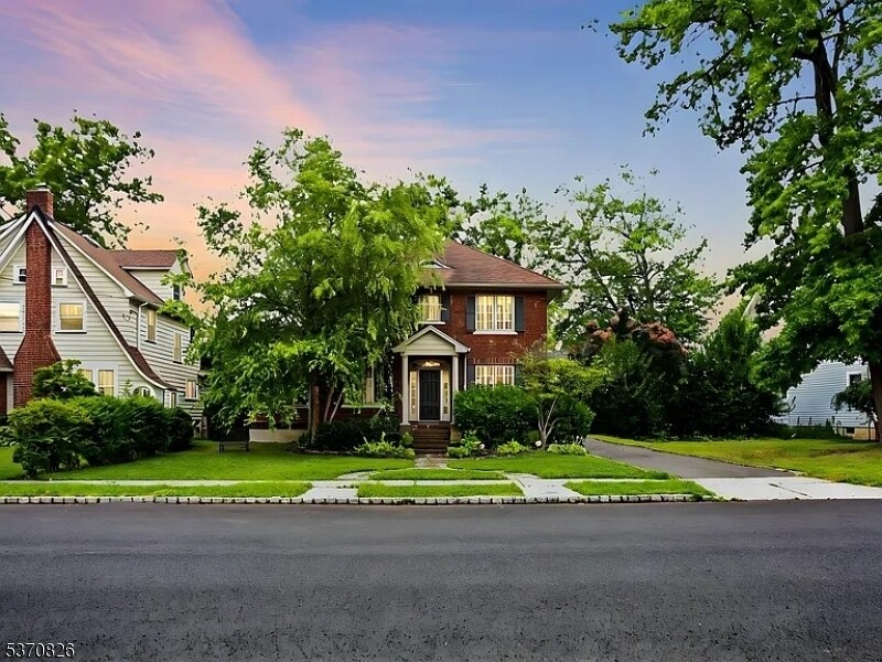 Foto principal - 258 Hyslip Ave