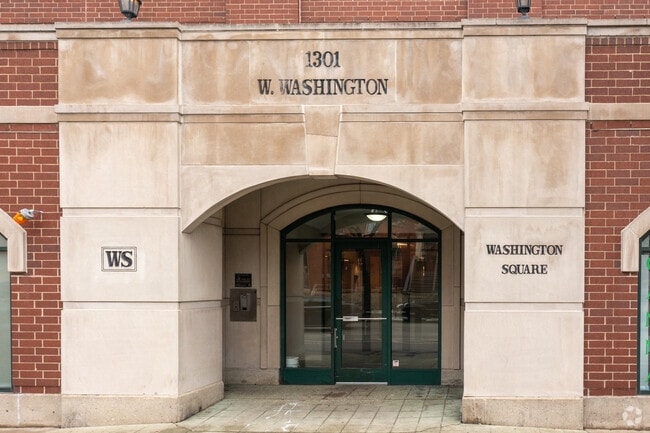 Entrance - 1301 W Washington Blvd