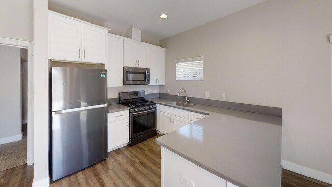 Foto del edificio - Steps from SDSU – Spacious Homes in Prime ...