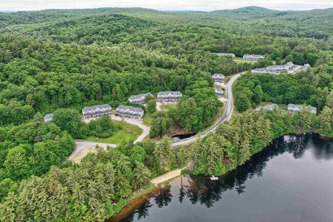 Foto del edificio - 35 Collins Landing Rd