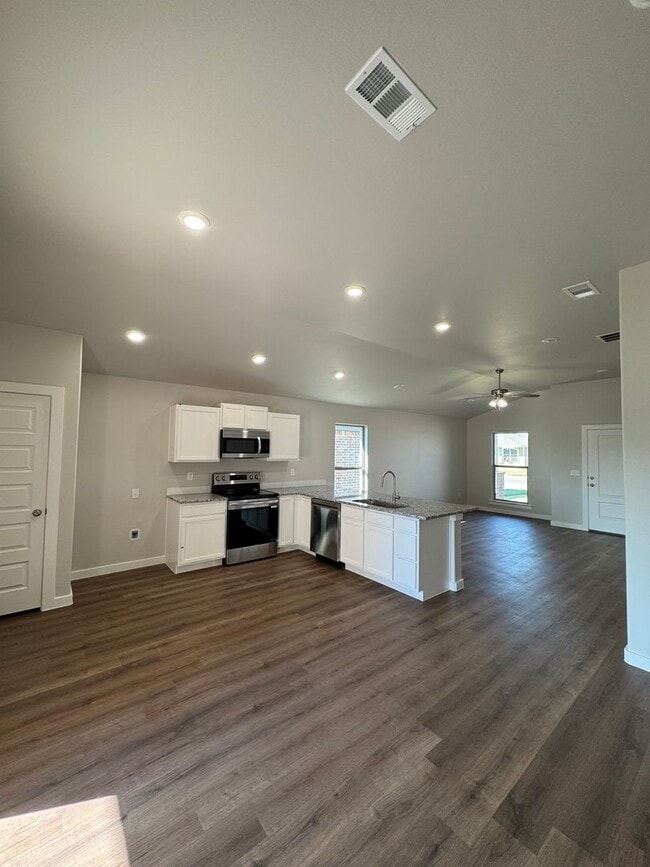 Foto del edificio - Brand Newer Construction 3/2/2