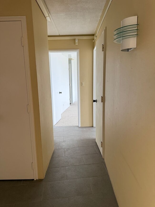 Building Photo - 2 bedroom at the Marco Polo for $2,700.00