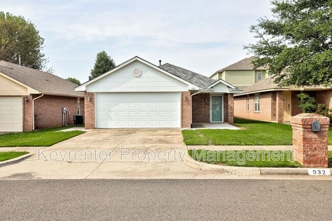 Photo - 932 Beaumont Square House