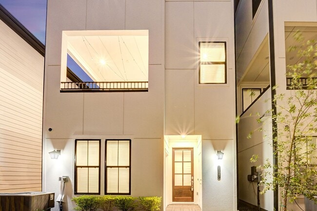 Magnificent Townhome! - Magnificent Townhome!