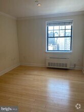 Building Photo - 1701-15 Locust St