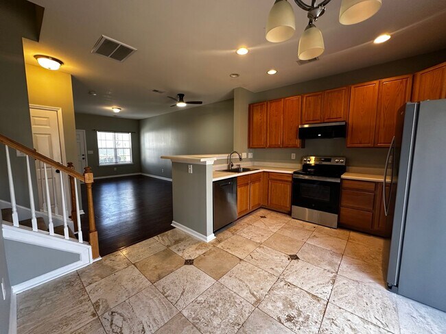 Foto del edificio - Exclusively Offered By Muse Realty Rentals, LLC