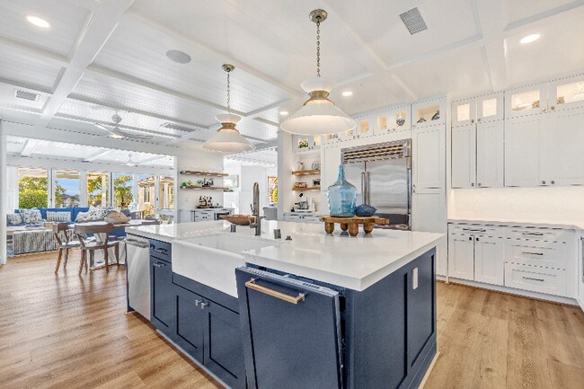 Foto del edificio - 6335 Keeneland Dr