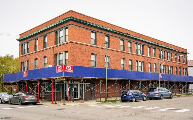 Building Photo - 5048 S Laflin St