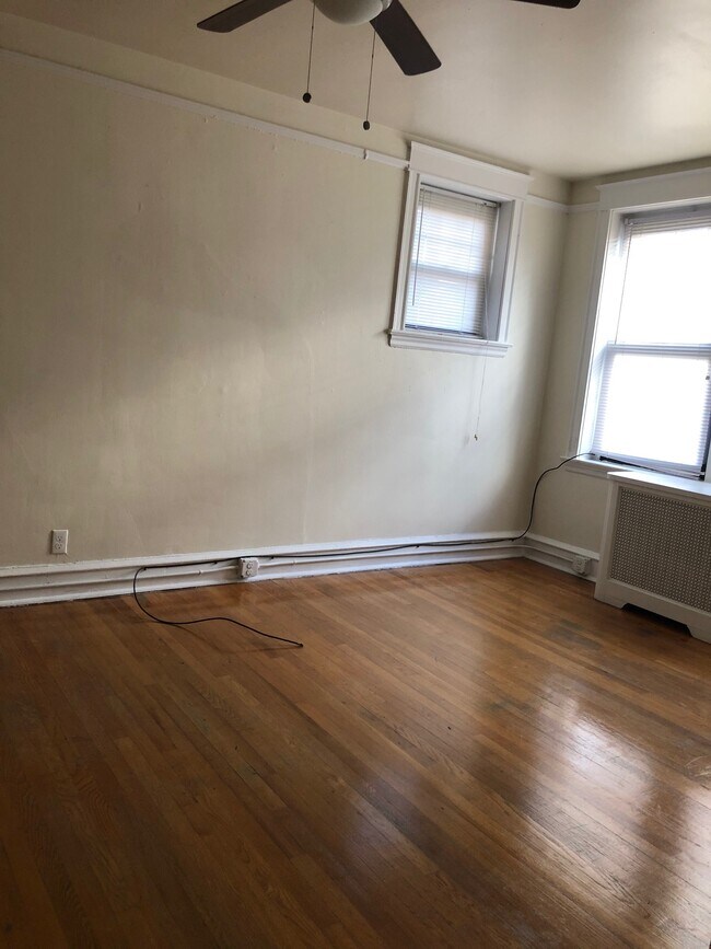 The Residences at Marchwood Apartments Philadelphia, PA