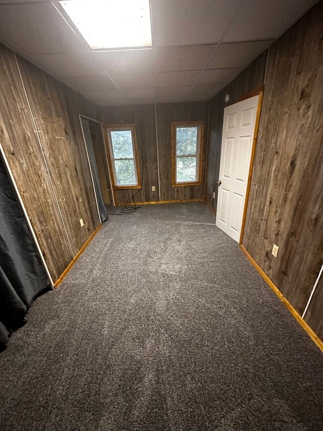 Building Photo - 2 bedroom, 2 bath for lease in New Brighton