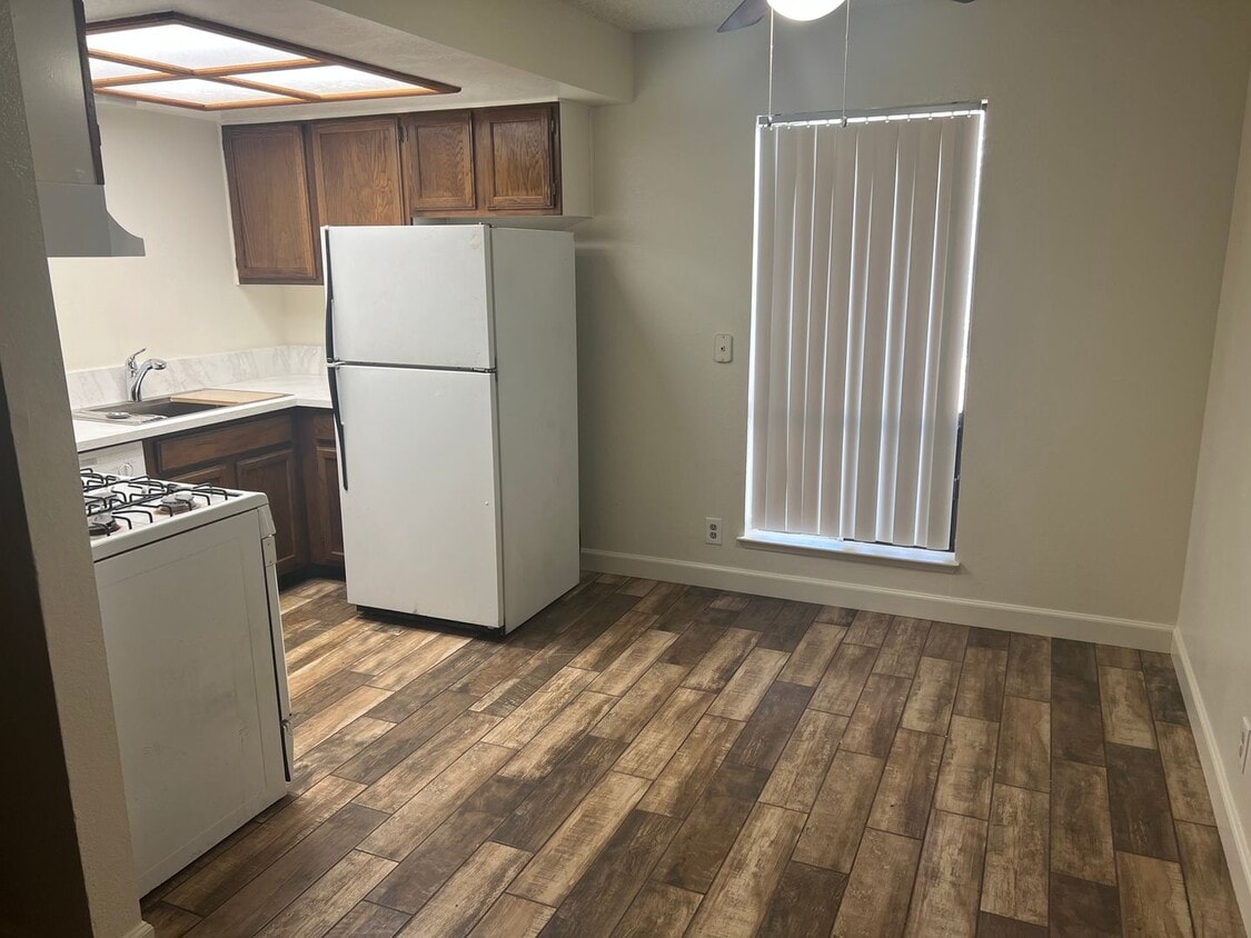 Foto principal - 2BED & 2BATH