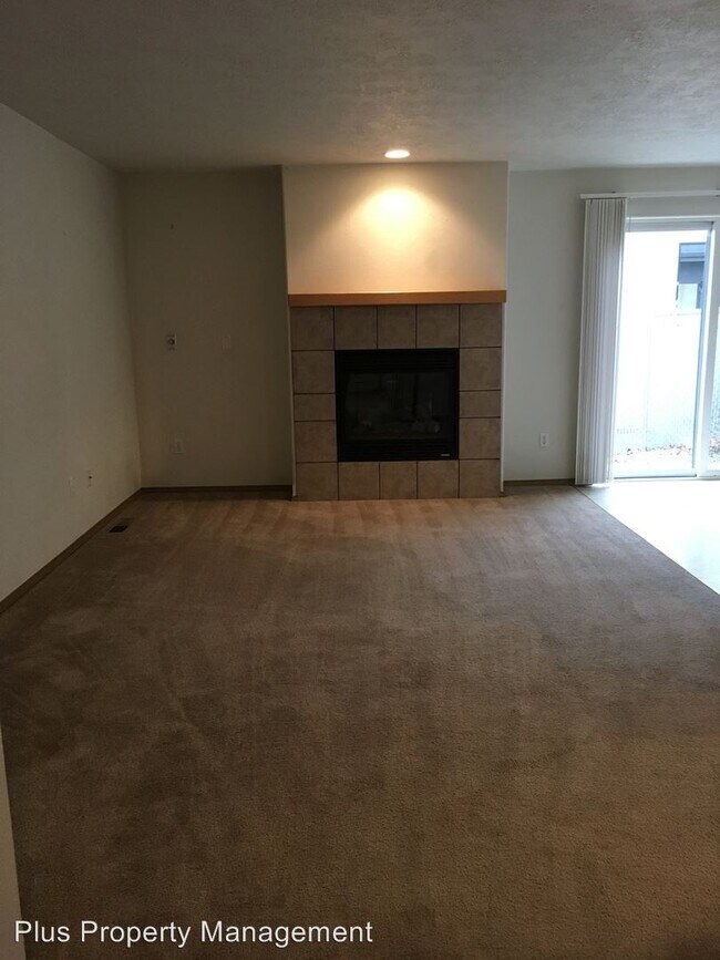Building Photo - 2 br, 2.5 bath House - 1440 SW 16th St.