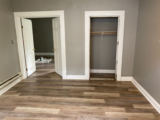 Building Photo - 317 N 4th Ave