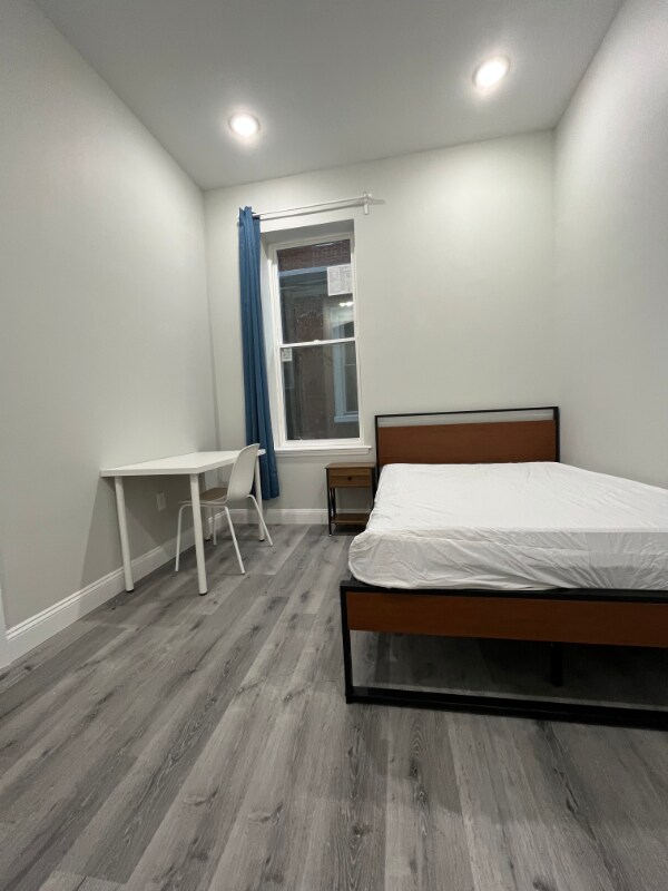 Foto del edificio - 106 S 42nd St