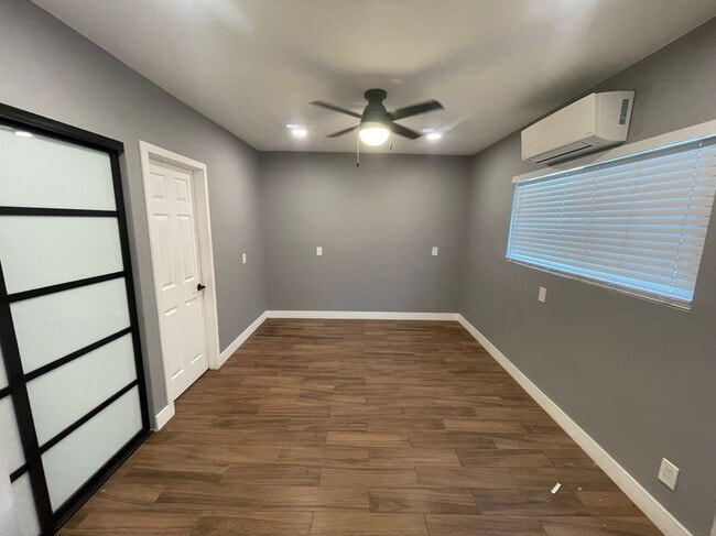 Foto del edificio - 15947 Amber Valley Dr